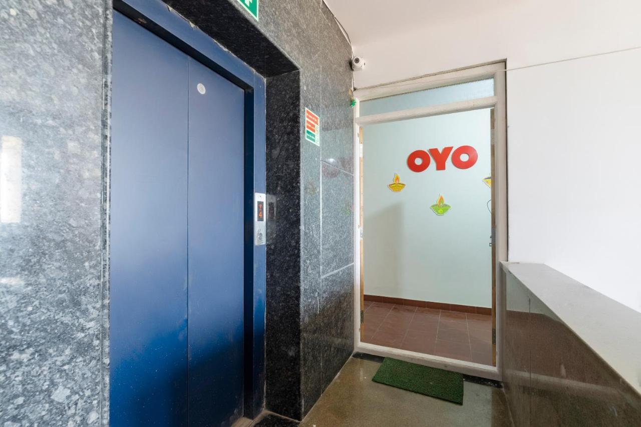 Oyo 49073 Whitefield Comforts Hotel Bangalore Exterior photo