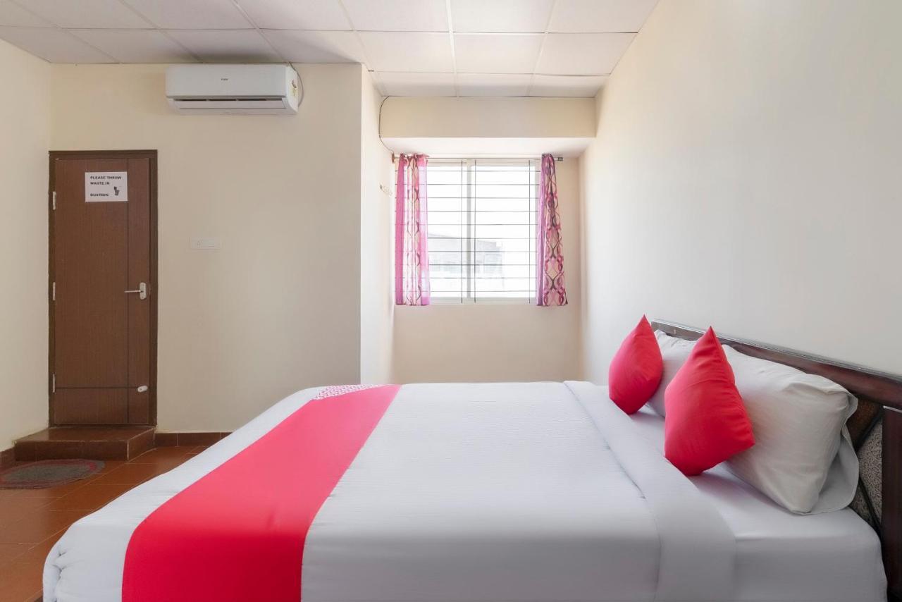 Oyo 49073 Whitefield Comforts Hotel Bangalore Exterior photo